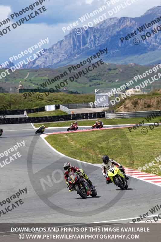 cadwell no limits trackday;cadwell park;cadwell park photographs;cadwell trackday photographs;enduro digital images;event digital images;eventdigitalimages;navarra;no limits trackdays;peter wileman photography;racing digital images;trackday digital images;trackday photos